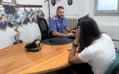 Installa un Gps sull’auto della ex e la segue: 31enne arrestato dai carabinieri