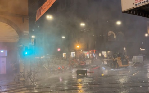 Manifestazione per Fakir e scontri, i danni sono ingenti