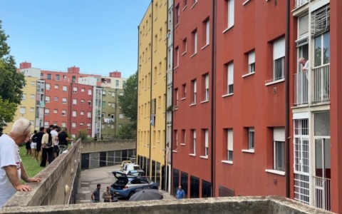 Morto al Pilastro: lunedì sera presidio in Piazza del Nettuno