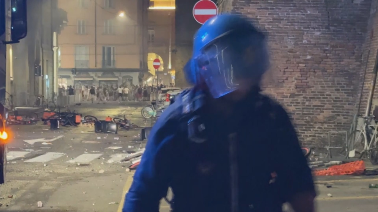 Sindacato di polizia presenta esposto contro il sindaco Lepore