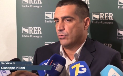 De Pascale: “Lepore vittima di attacchi vergognosi e violentissimi”