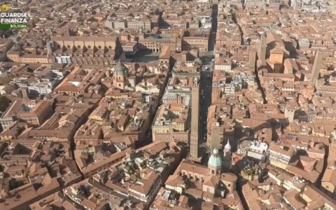 Sussidi indebiti a famiglie del quartiere Navile a Bologna