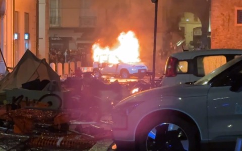 Aperto un fascicolo sugli scontri a Bologna dopo la morte di Fakir, 12 indagati