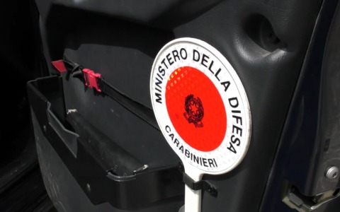 Rapine in centro a Bologna, i carabinieri arrestano tre persone