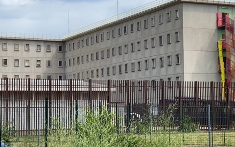 Il problema del sovraffollamento non è l’unico nel carcere bolognese della Dozza