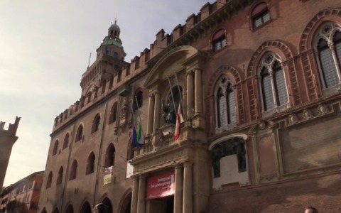 Raggiunta l’intesa tra sindacati confederali e Comune di Bologna su 31 milioni di avanzo di bilancio
