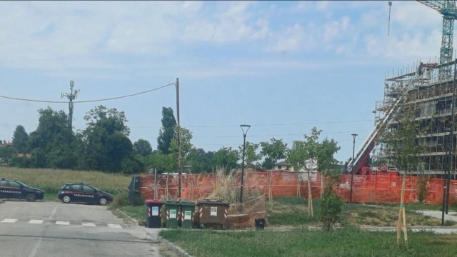 Infortunio sul lavoro, operaio cade da una impalcatura. Trasportato d’urgenza al Maggiore