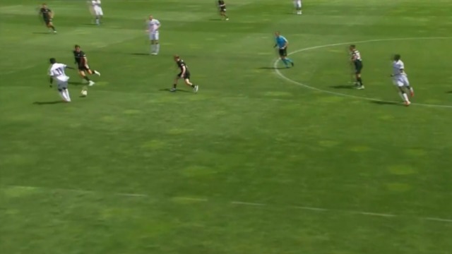 Lezione tedesca al Bologna e 0-4. Rowe espulso per fallo di reazione