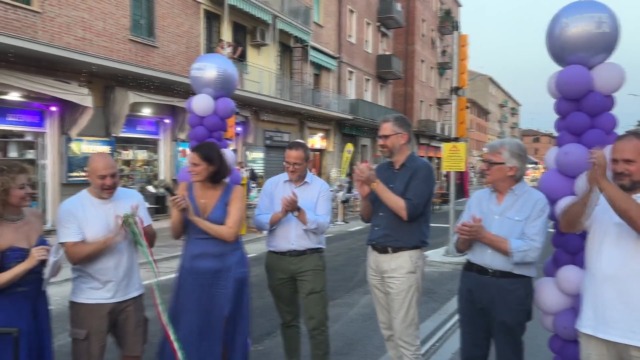 Dal tram alla festa di strada in Santa Viola. Il sindaco: ‘Manteniamo gli impegni per Bologna’