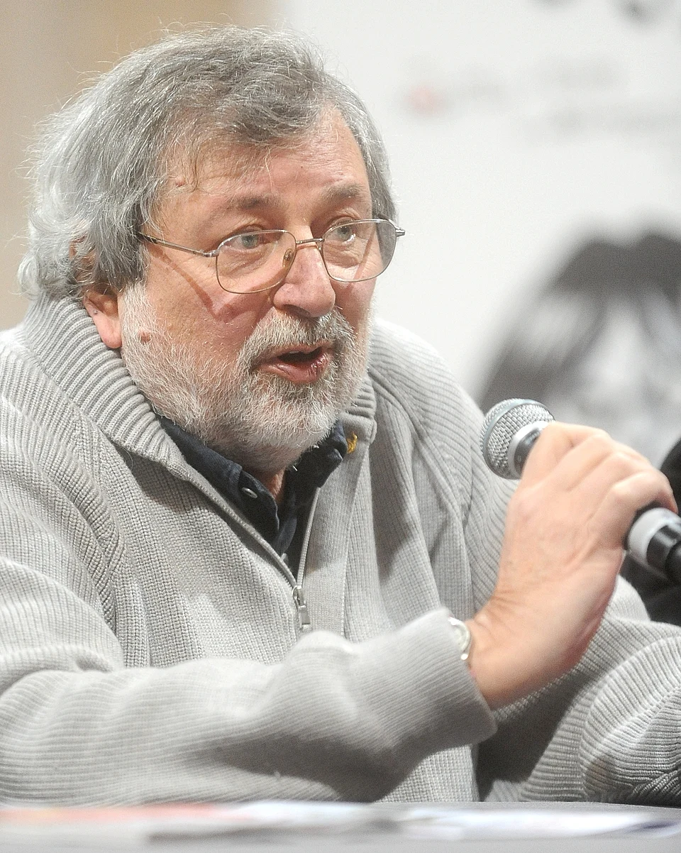 I funerali di Francesco Guccini sabato mattina in forma privata. A Bologna sarà lutto cittadino