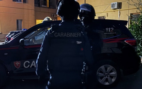 Droga: i Carabinieri arrestano un tunisino appena maggiorenne, spacciava da un appartamento in via Zanardi