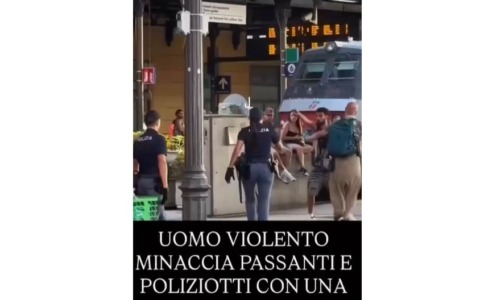 Ubriaco dà in escandescenze in stazione a Bologna, il video sui social