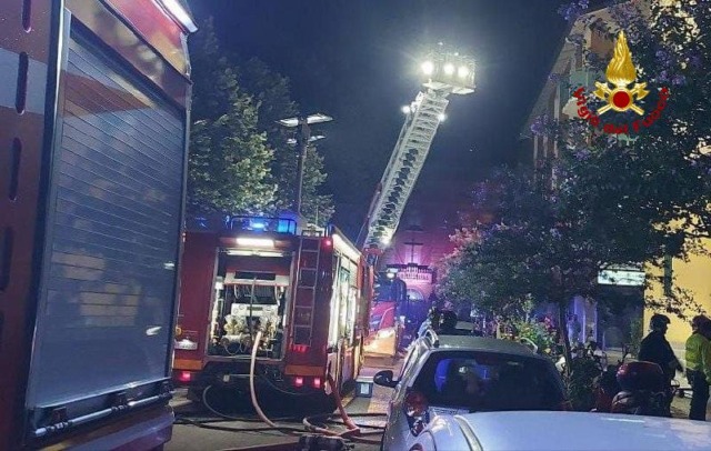 Incendio di uno scantinato a Castel Maggiore, intossicate 9 persone delle quali due bambini
