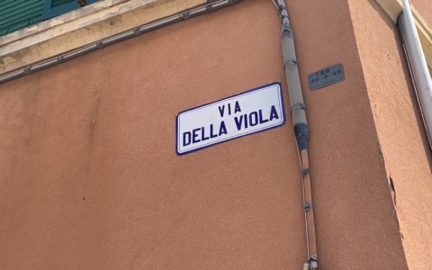In via Emilia Ponente parcheggi per le auto eliminati dal progetto della tramvia