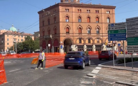 Viabilità modificata a Porta San Felice per i lavori di asfaltatura