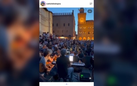 Piazza Maggiore e via Paolo Fabbri: le serate musicali per Francesco Guccini