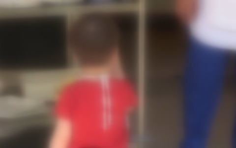 Caldo all’asilo, la protesta delle rette. I genitori: ‘Dal Comune vogliamo i tempi degli interventi’