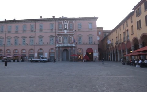 In giro con un coltello in tasca, denunciato minorenne di Imola