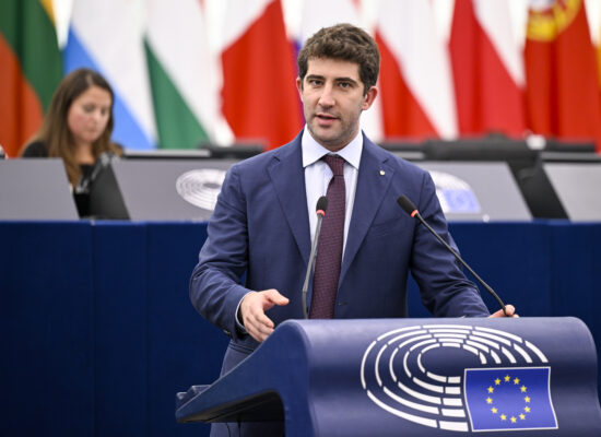 FdI-Ecr boccia il “Centro europeo per la resilienza democratica”