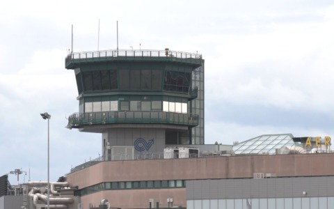 Marconi troppo vicino al centro di Bologna? In molte città del mondo è già così