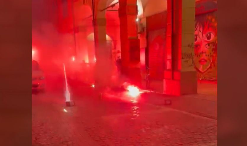 SEGNALAZIONE: Esplodono petardi e fuochi d’artificio in via Petroni