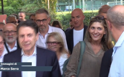 Conte (M5S): Meloni a Bari ha tenuto un “comiziaccio”. Giudizio positivo su Lepore a Bologna