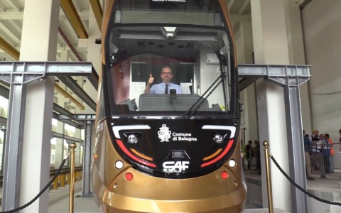 Arriva il tram, a Borgo Panigale la presentazione. Lepore: ‘Viaggiatori a bordo in primavera, arriverà anche al Pilastro’