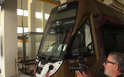 Tutti i numeri del tram: la prima flotta conta 35 mezzi. I dettagli tecnici