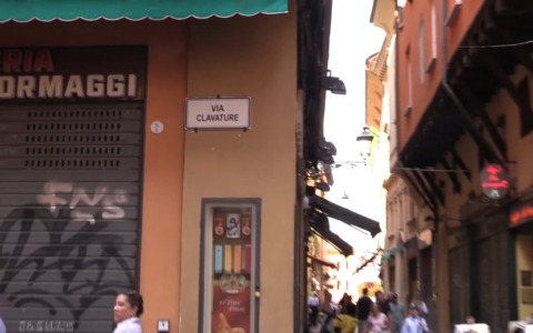 Il Comune di Bologna ha negato il dehors al Calice, locale in pieno centro storico
