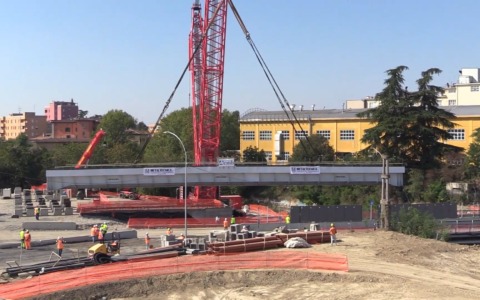 Varato il nuovo ponte sul canale Navile in Corticella