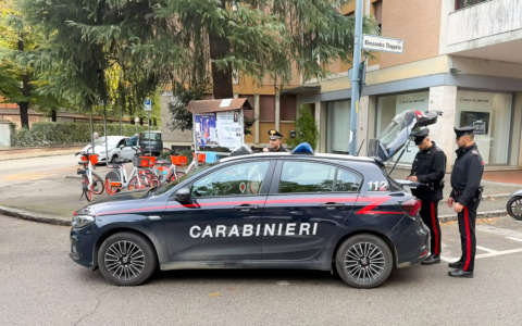 Arrestati gli autori di un rapina in appartamento a Bologna