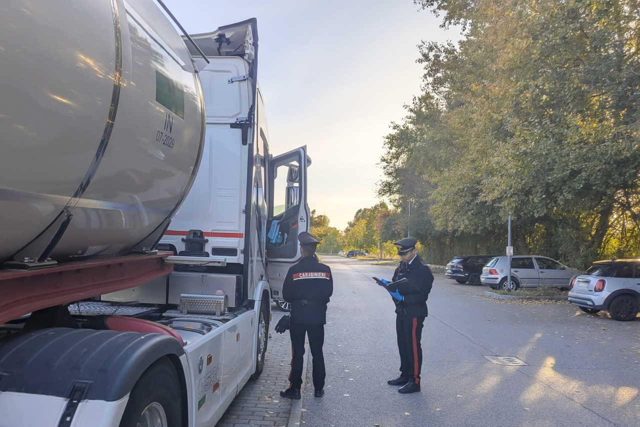 Via Cadriano: camionista trovato morto in cabina, ‘forse un malore’