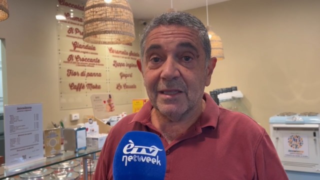 Due ragazzini tentano rapina in gelateria con spray urticante, il titolare li mette in fuga