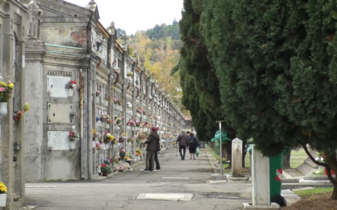 Commemorazione defunti, Tper potenzia gli autobus