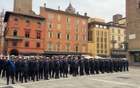 I 166 anni della Polizia locale: dati e attività delle pattuglie. Madrid: ‘A breve in funzione le bodycam per gli agenti’