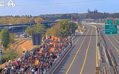 Il bilancio della manifestazione bolognese: 300 identificati, nessuno scontro