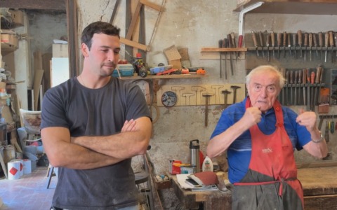 La storia di un falegname di 90 anni, Giancarlo Tonelli, che porta avanti l’attività al Meloncello