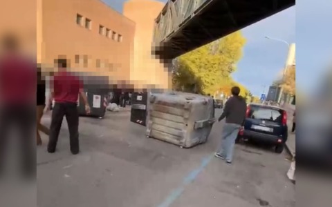 Proteste nelle scuole: ‘bloccato’ il Liceo Copernico, lezioni sospese