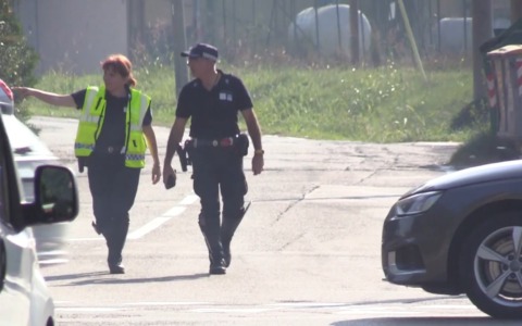 Scontro fra due auto fra via Calamosco e via San Donato: morto un 44enne