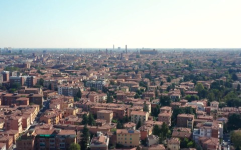 Sondaggio per “Una nuova Bologna”, il 53% dei bolognesi boccia l’amministrazione Lepore