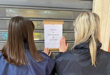 Vende orologi di lusso usati senza licenza, chiuso un compro-oro in via San Vitale